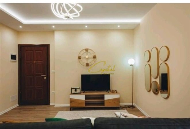 Tirane, jepet me qera apartament 1+1 Kati 4, 60 m² 650 € (MYSLYM SHYRI)