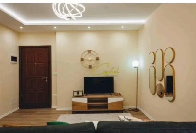 Tirane, jepet me qera apartament 1+1 Kati 4, 60 m² 650 € (MYSLYM SHYRI)