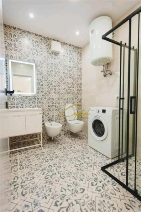 Tirane, jepet me qera apartament 1+1 Kati 4, 60 m² 650 € (MYSLYM SHYRI)