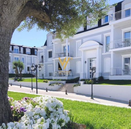 Tirane, jepet me qera apartament 2+1+Ballkon Kati 2, 130 m² 2.200 € (JOY RESIDENCE, TEG)