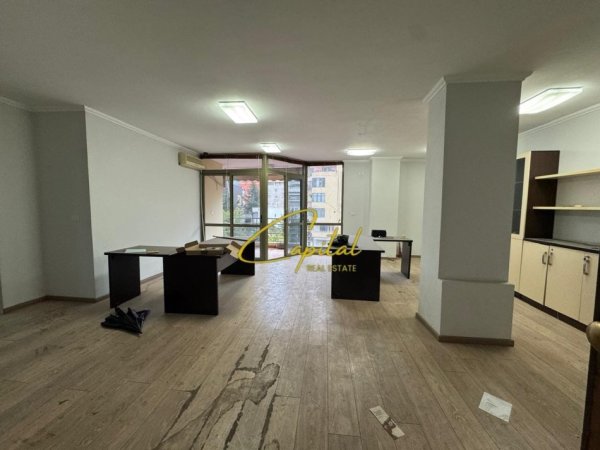 Tirane, shitet apartament 2+1 Kati 3, 103 m² 258.000 € (21 DHJETORI)
