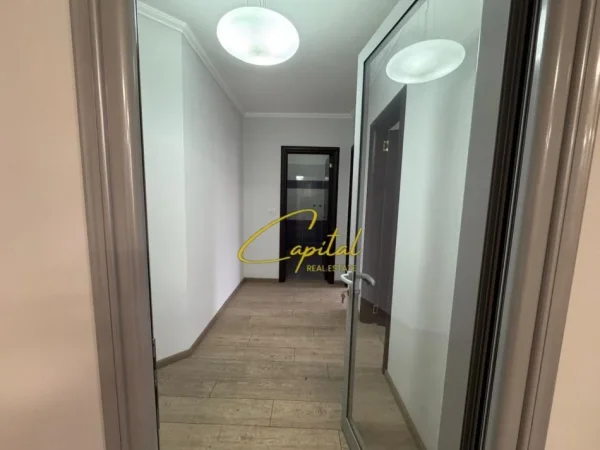 Tirane, shitet apartament 2+1 Kati 3, 103 m² 258.000 € (21 DHJETORI)