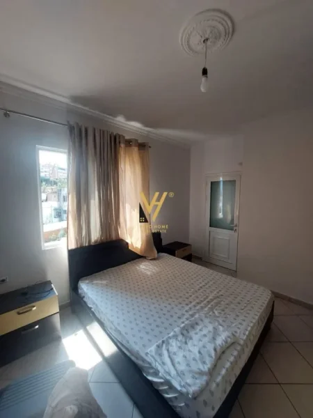 Tirane, jepet me qera apartament 3+1+Ballkon Kati 1, 152 m² 600 € (SELITE)