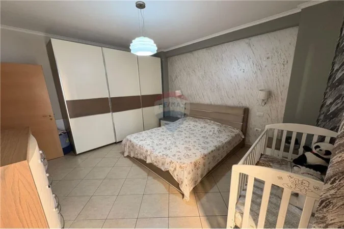 Vlore, shitet apartament 2+1 Kati 3, 102 m² 165.000 € (Rruga Hasan Kushta, Green Tower, Vlorë)