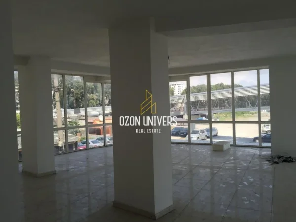 Durres, shitet ambjent biznesi Kati 1, 91 m² 168.470 € (Rruga Dogana, Porti i Durrësit)