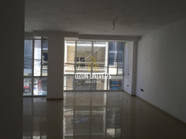 Durres, shitet ambjent biznesi Kati 1, 91 m² 168.470 € (Rruga Dogana, Porti i Durrësit)