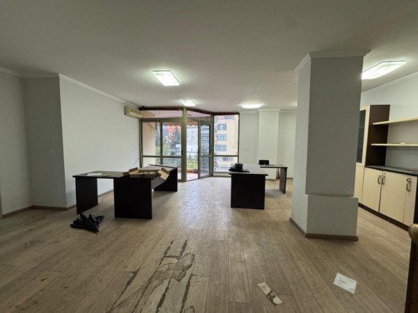 Tirane, shitet apartament 2+1 Kati 3, 103 m² 258.000 € (21 DHJETORI)