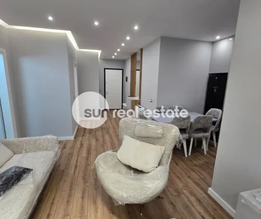 Shkoder, jepet me qera apartament 2+1+Ballkon Kati 4, 110 m² 600 € (ZDRALE)