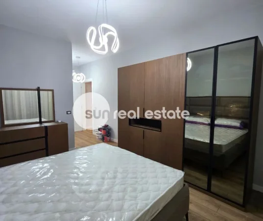 Shkoder, jepet me qera apartament 2+1+Ballkon Kati 4, 110 m² 600 € (ZDRALE)