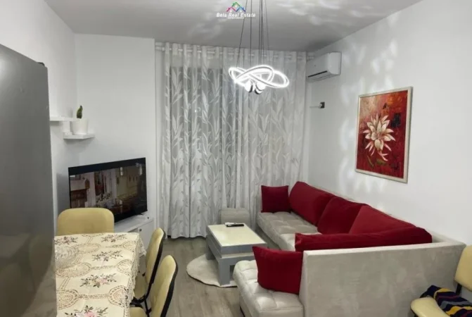 Tirane, jepet me qera apartament 1+1 Kati 9, 62 m² 700 € (Rruga Nikolla Jorga)