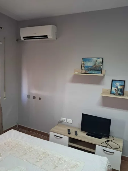 Tirane, jepet me qera garsonier 1+1 Kati 3, 35 m² 500 € (Myslym shyr)