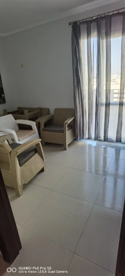 Jepet me qera apartament 2+1+Ballkon Kati 6, 91 m² 500 € (Rruga 3 Dëshmorët Yzberishte)