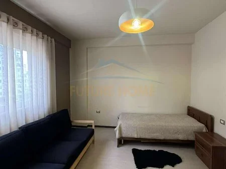 Tirane, jepet me qera apartament 2+1 Kati 3, 114 m² 550 € 