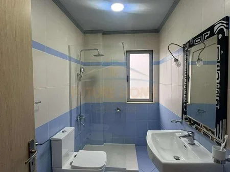 Tirane, jepet me qera apartament 2+1 Kati 3, 114 m² 550 € 