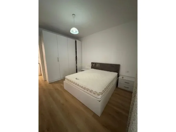 Tirane, jepet me qera apartament 1+1 Kati 1, 70 m² 750 € (Delijorgji)