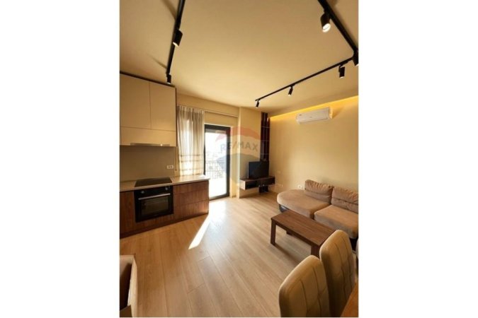 Tirane, jepet me qera apartament 1+1 , 60 m² 850 € (Bulevardi Zogu 1)