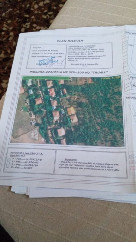 Pogradec, shitet Vile 1+1 Kati 0, 300 m² 170.000 € (Rruga Lin)