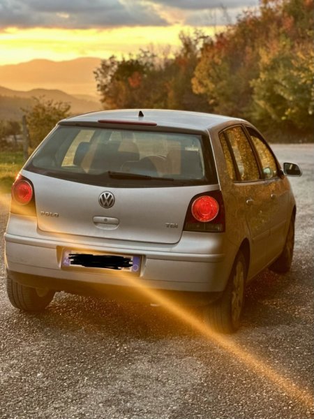 Elbasan, shes makine polo 1.4 naft 2006 manual Nafte, gri metalizato manuale Kondicioner 293 km 2.700 €