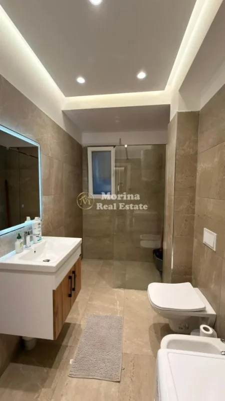 Tirane, jepet me qera apartament 1+1 Kati 2, 63 m² 550 € (Astir)