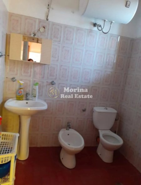 Tirane, jepet me qera shtepi 2+1 Kati 2, 80 m² 350 € (Medreseja)