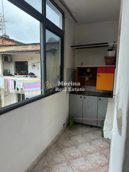 Tirane, jepet me qera apartament 1+1 Kati 5, 58 m² 350 € (Ali Demi)