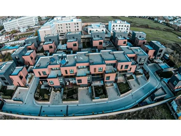 Tirane, jepet me qera Vile Luxury 3 Katshe e mobiluar, 359 m² 5.000 € (Residenca Luminor, Teg)