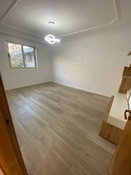Tirane, shitet apartament 1+1 Kati 1, 59 m² 692.325.615 € (Rruga irfan tomini)