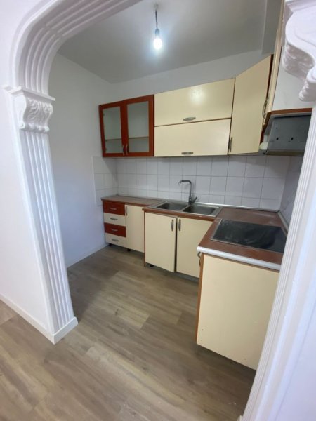 Tirane, shitet apartament 1+1 Kati 1, 59 m² 692.325.615 € (Rruga irfan tomini)