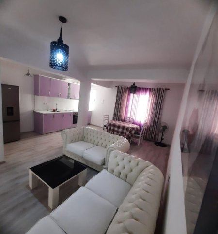 Tirane, jepet me qera apartament 2+1+Aneks Kati 5, 110 m² 900 € (blloku)