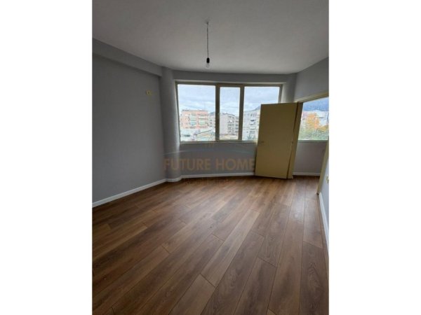 Tirane, shitet apartament 1+1 , 64 m² 84.000 € 