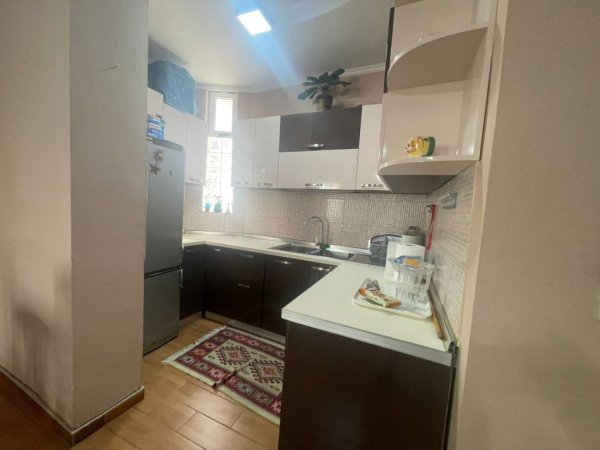 Tirane, jepet me qera apartament 2+1+Ballkon Kati 2, 100 m² 65,000Leke (Rruga e Dibres/Rr.Ibrahim Buzhiqi)