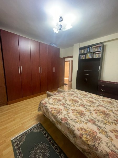 Tirane, jepet me qera apartament 2+1+Ballkon Kati 2, 100 m² 65,000Leke (Rruga e Dibres/Rr.Ibrahim Buzhiqi)