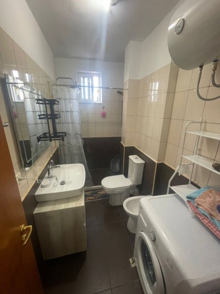 Tirane, jepet me qera apartament 2+1+Ballkon Kati 2, 100 m² 65,000Leke (Rruga e Dibres/Rr.Ibrahim Buzhiqi)