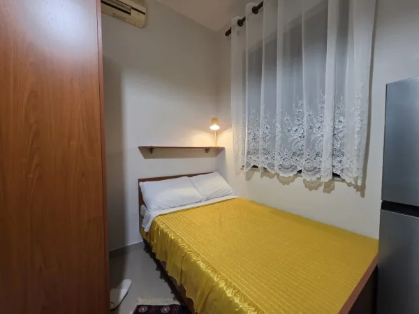 Tirane, jepet me qera garsonier 1+1 Kati 2, 45 m² 400 € (Rruga e Kosovareve)