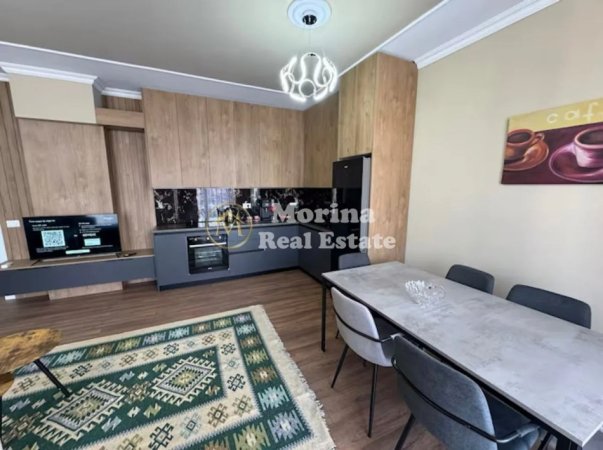 Tirane, jepet me qera apartament 2+1 Kati 2, 100 m² 900 € (Rruga 4 Deshmoret)