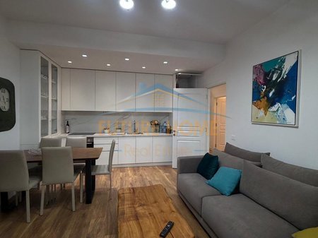Tirane, shitet apartament 2+1 Kati 5, 92 m² 192.000 € (RRUGA E KAVAJES,KOMPLEKSI GOLDEN PARK)