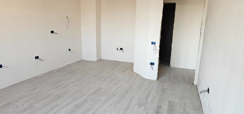 Tirane, shitet apartament 1+1 Kati 9, 85 m² 112.400 € (UEBAN GATE)