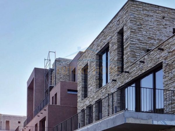 Gjiri Lalezit | Hamallaj, shitet apartament 2+1 Kati 1, 76 m² 268.325 € (Resort Lura 5)