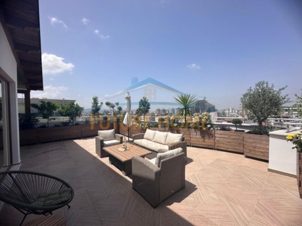 Tirane, shitet apartament duplex 3+1 Kati 10, 229 m² 1.350.000 € 