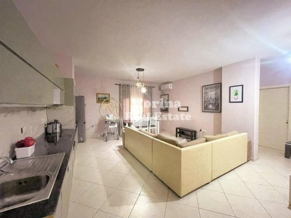 Tirane, jepet me qera 2+1 Kati 6, 90 m² 450 € (Fresk)
