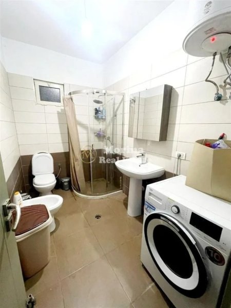Tirane, jepet me qera 2+1 Kati 6, 90 m² 450 € (Fresk)