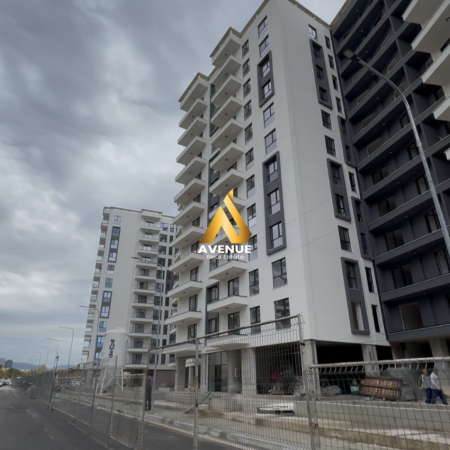Tirane, shitet apartament 2+1+Ballkon Kati 10, 138 m² 227.700 € (beniamin kruta)