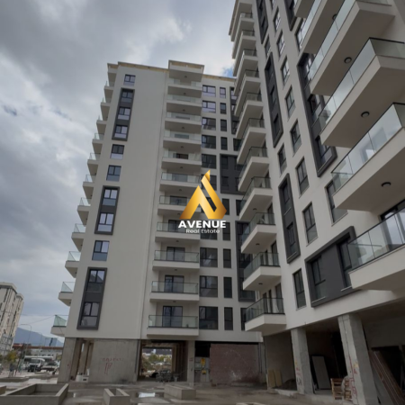 Tirane, shitet apartament 2+1+Ballkon Kati 10, 138 m² 227.700 € (beniamin kruta)