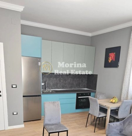 Tirane, jepet me qera apartament 1+1 Kati 3, 60 m² 600 € (Pazari i Ri)