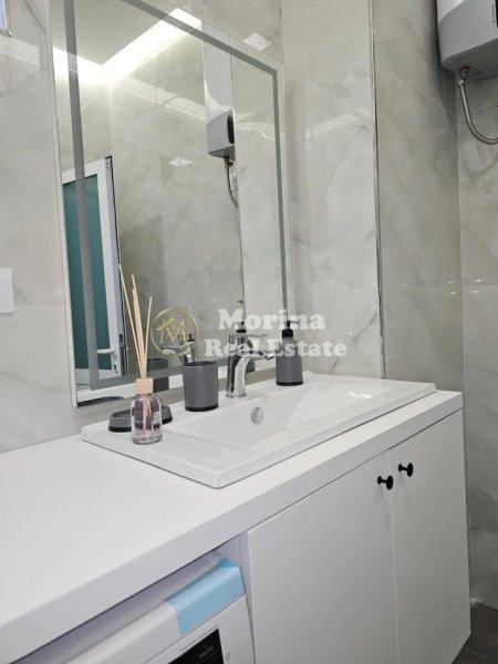 Tirane, jepet me qera apartament 1+1 Kati 3, 60 m² 600 € (Pazari i Ri)