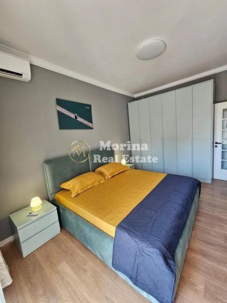 Tirane, jepet me qera apartament 1+1 Kati 3, 60 m² 600 € (Pazari i Ri)