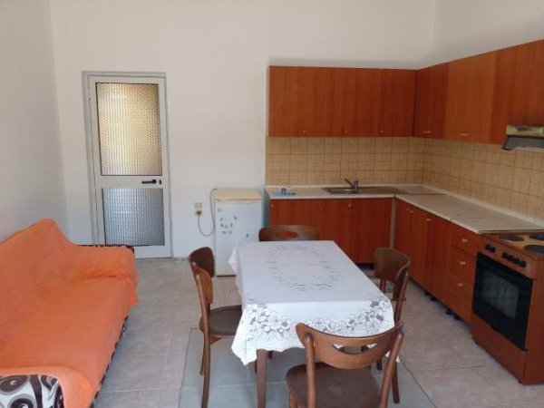 Tirane, jepet me qera  2+1+BLK Kati 2, 35.000 Leke (Rrexhep Jella)