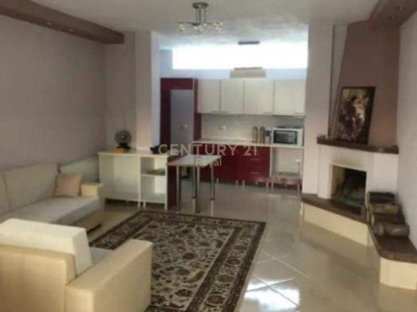 Tirane, jepet me qera apartament 3+1+BLK Kati 2, 104 m² 400 Euro (Rruga e Drilonit)