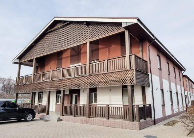 Ukrain, shes hotel 1.500 m² 780.000 Euro (Address :Kiev ,Ukraine ,Rruga Evgeniya Kharchenko)