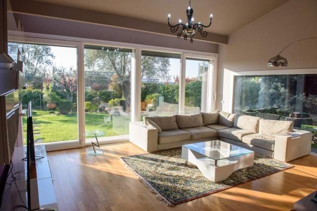 Tirane, jepet me qera Vile 231 m² 3.000 Euro Rezidenca Long Hill prane TEG